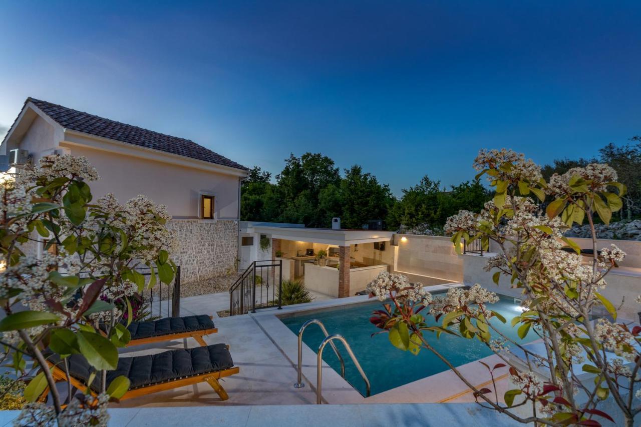 Villa Oasa Malinska Exteriér fotografie
