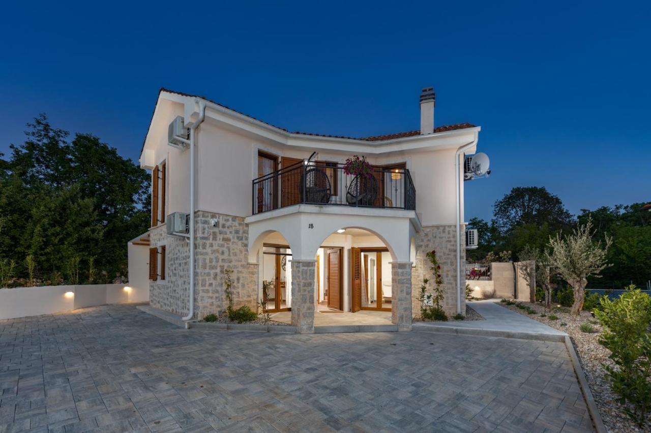 Villa Oasa Malinska Exteriér fotografie